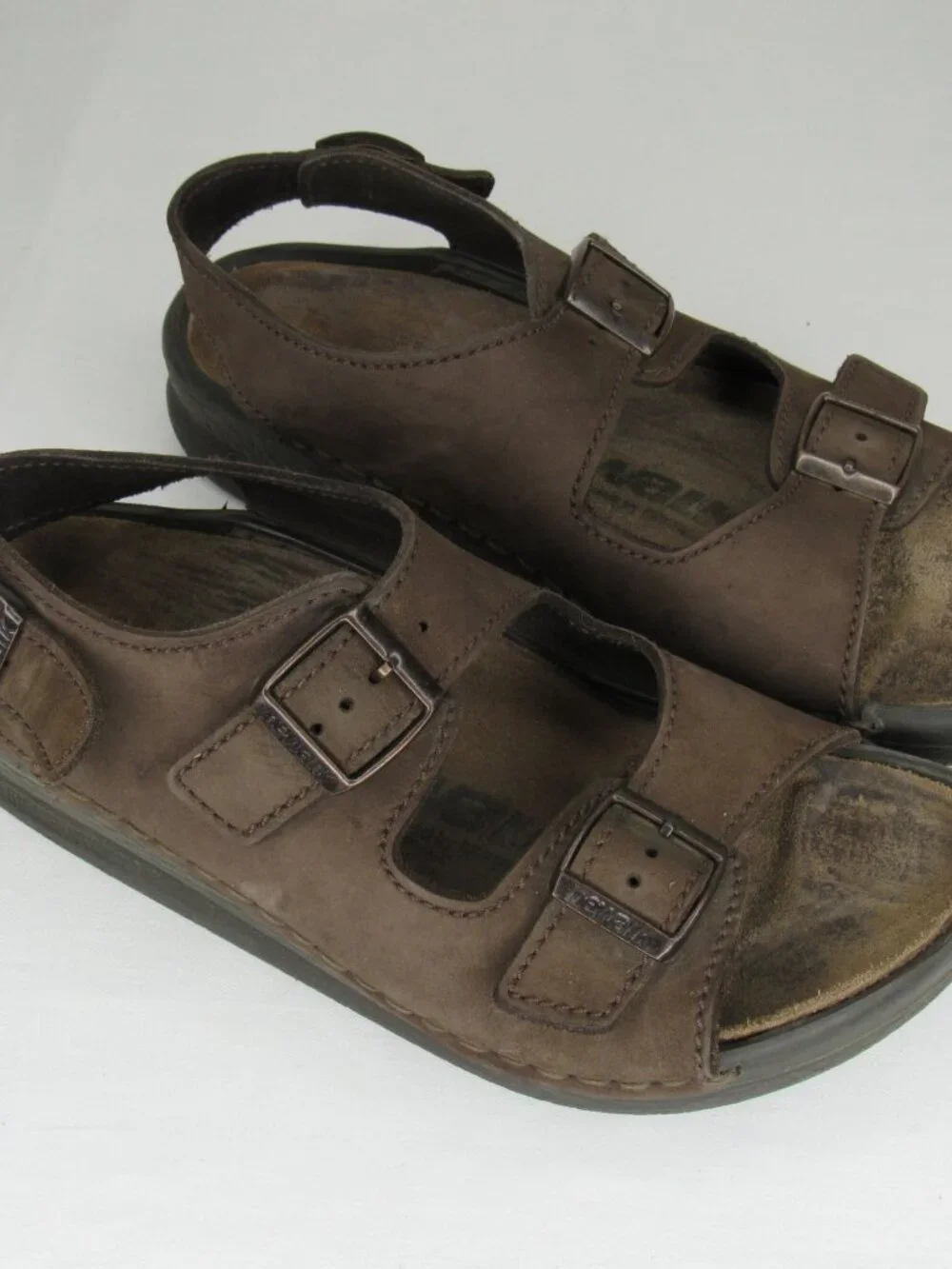 Birkenstock reposhing this